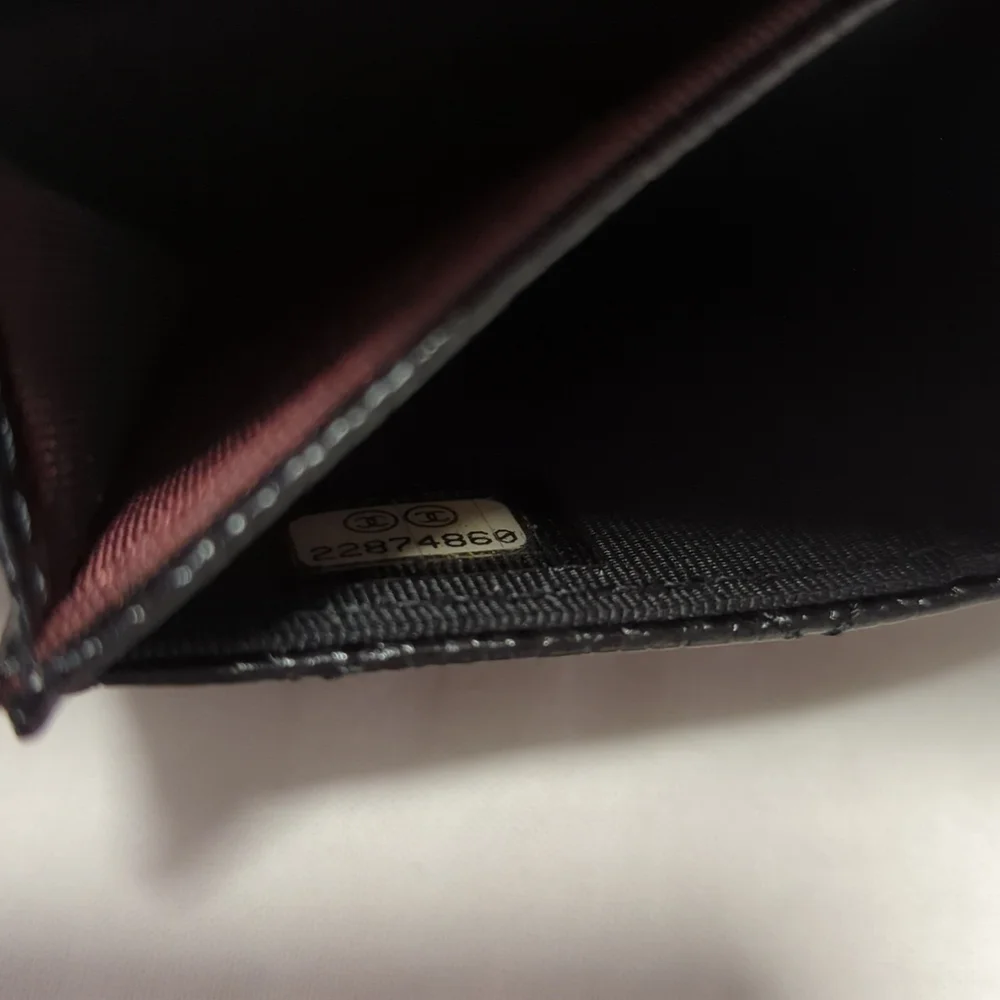 Chanel Flap Cardholder - Picture 7 of 10